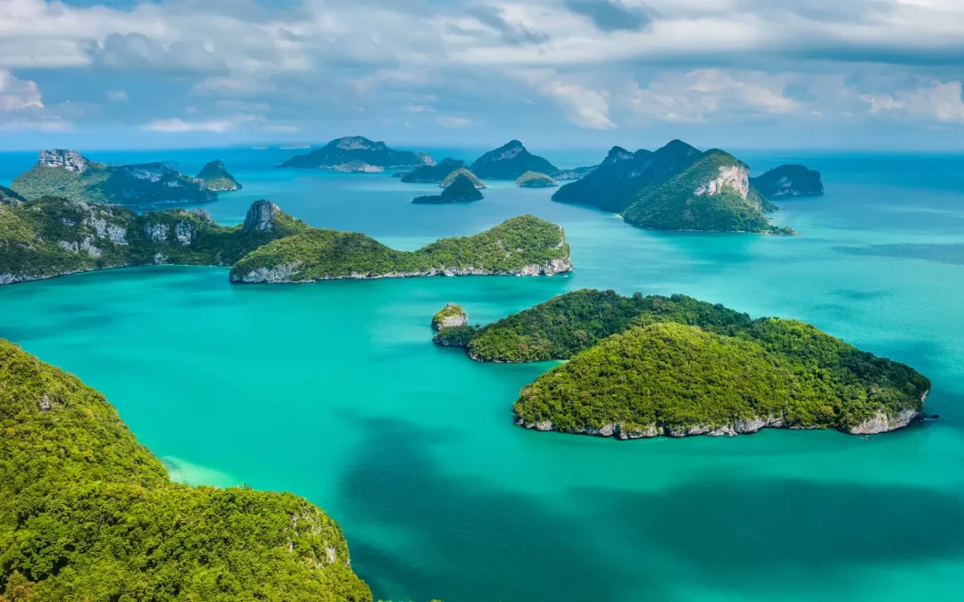 Lagon d'émeraude du parc marin d'Ang Thong depuis Koh Samui