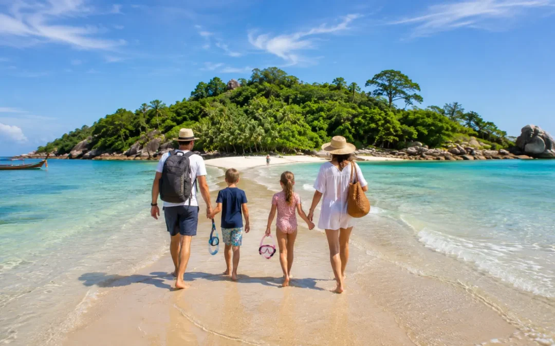 Famille traversant le banc de sable vers Koh Ma, partir à Koh Phangan avec des enfants en toute sérénité